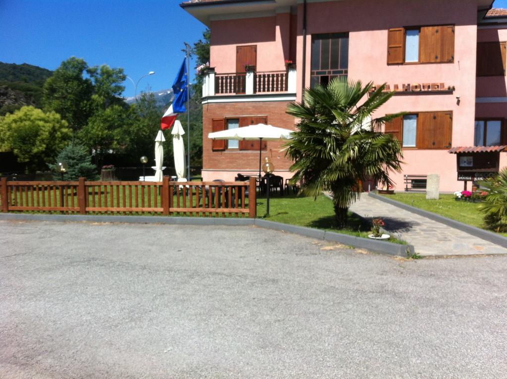 Hotel Fell Susa Exterior foto