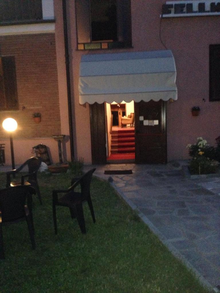 Hotel Fell Susa Exterior foto